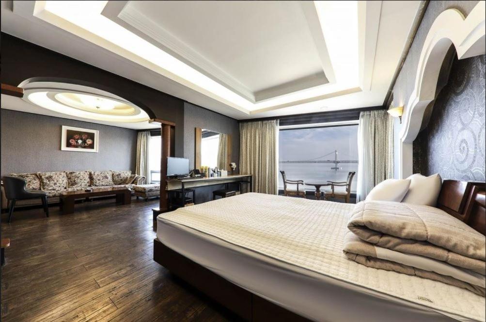 Bridge Hotel 2*