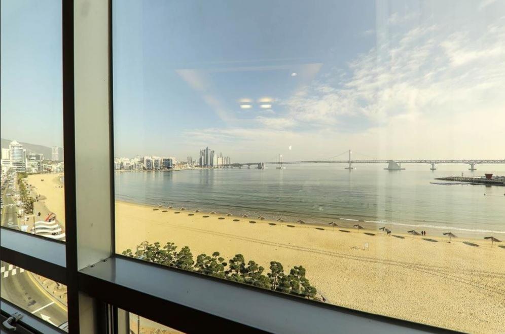 Hotel Bridge Busan
