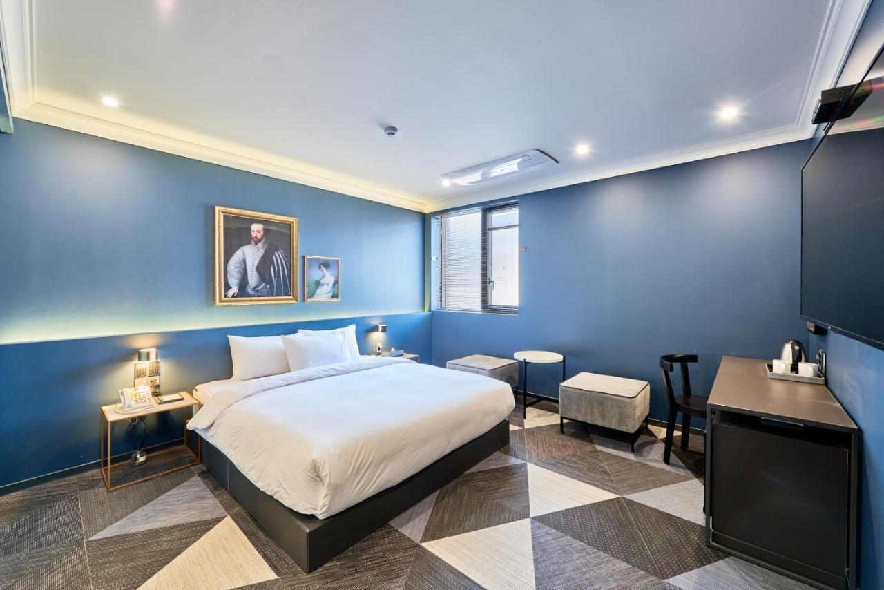 Brown Dot Songjung Hotel 3*