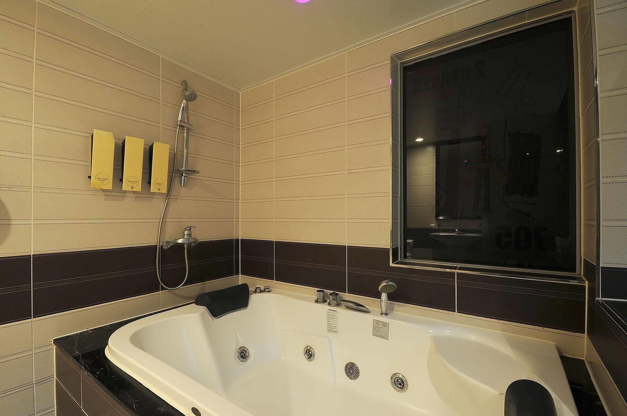 Hotel 2 Heaven Busan