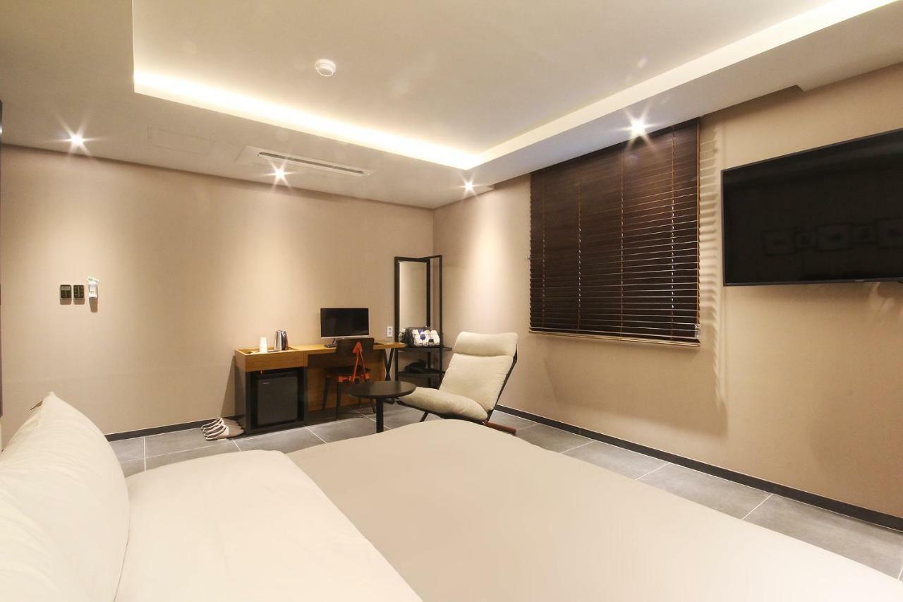 Brown Dot Seomyeon Hotel 2*