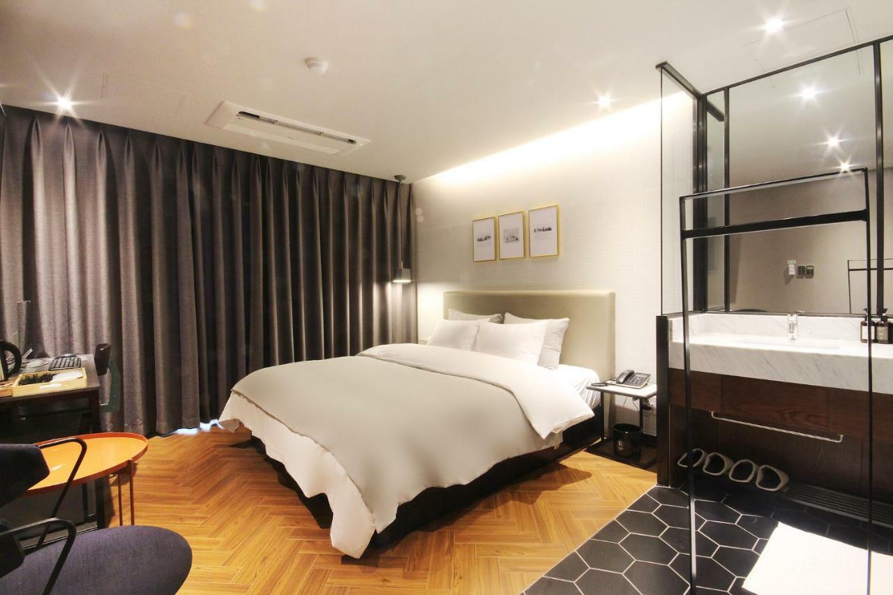 Brown Dot Seomyeon Hotel
