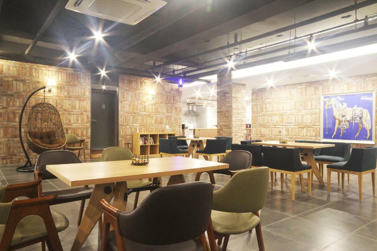 Brown Dot Seomyeon Hotel 2*