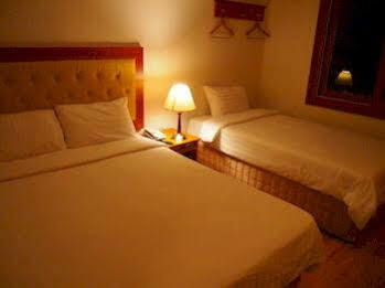 Hotel Hillside