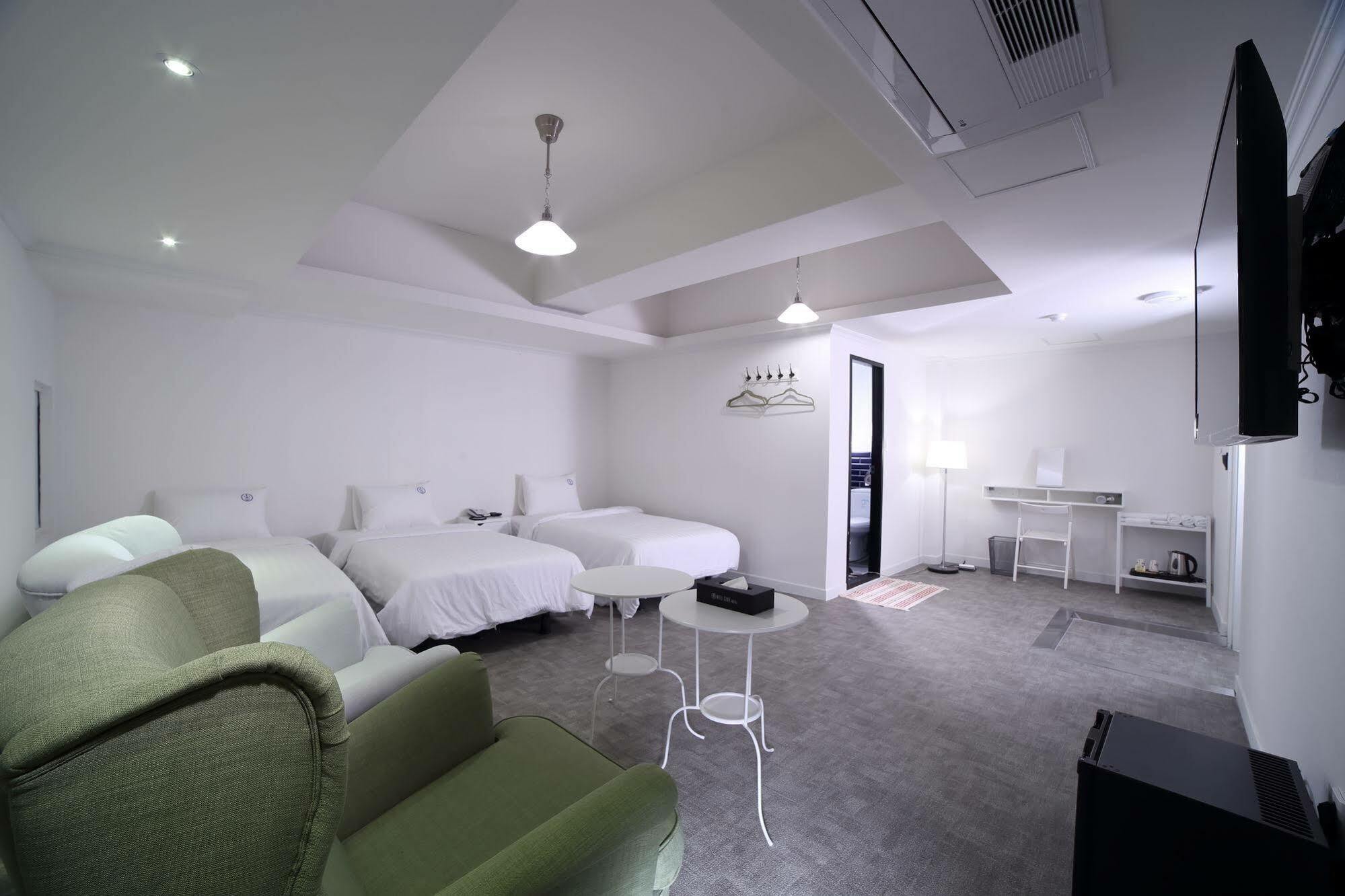Hotel Hillside Busan