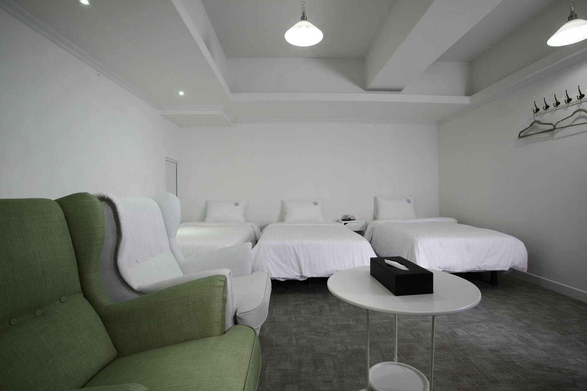 Hillside Hotel Busan