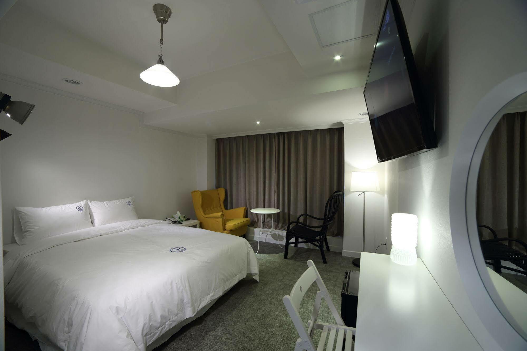 Hillside Hotel Busan