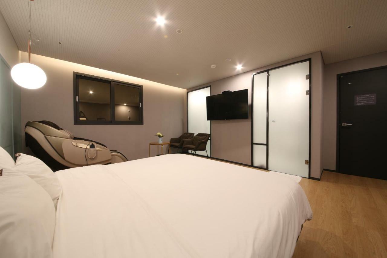 Seomyeon Brown-dot Gold Hotel 3*