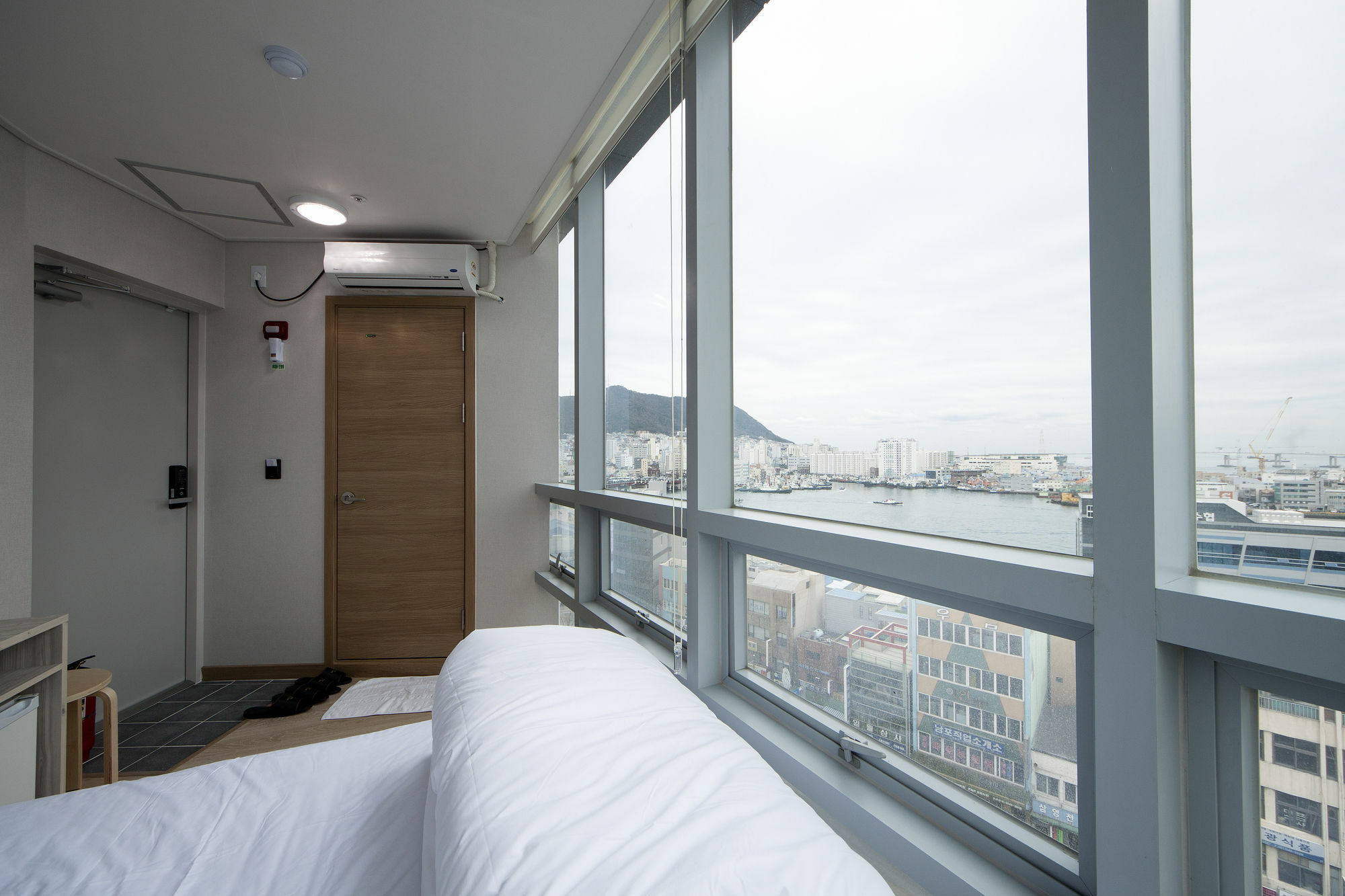 Guest house K-guesthouse Premium Nampo 1 2*