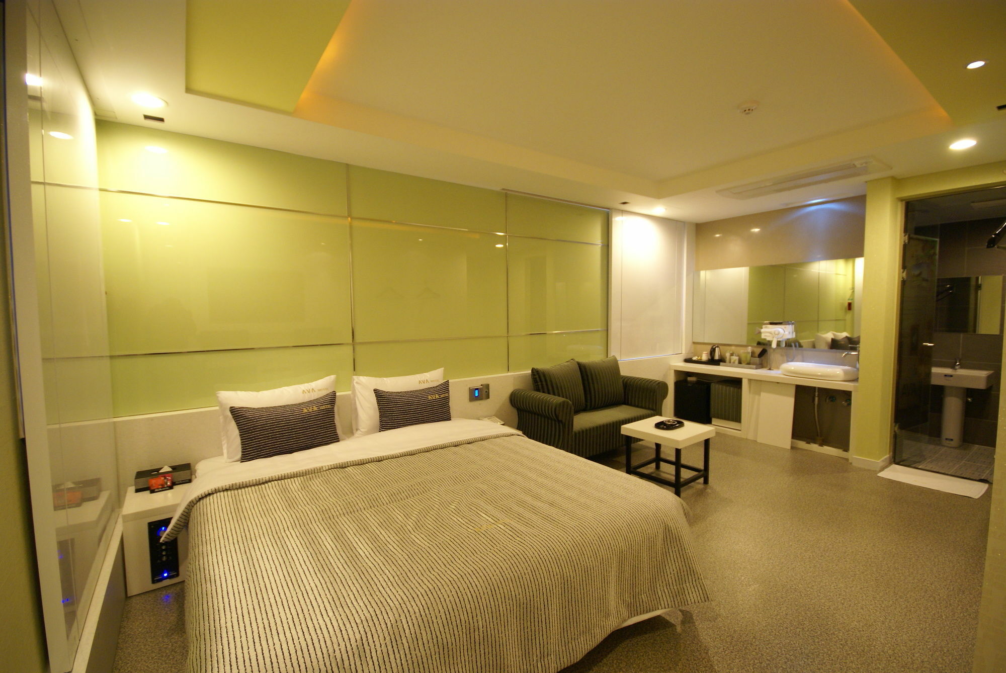 Hotel H Moment Songjeong Busan