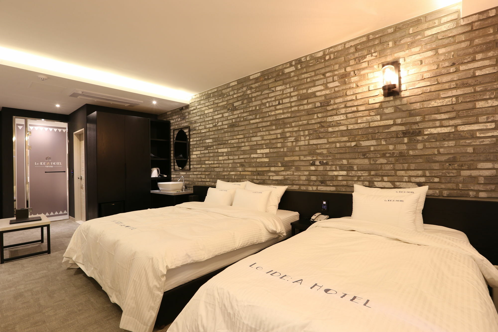 Hotel Le Idea Station 2*