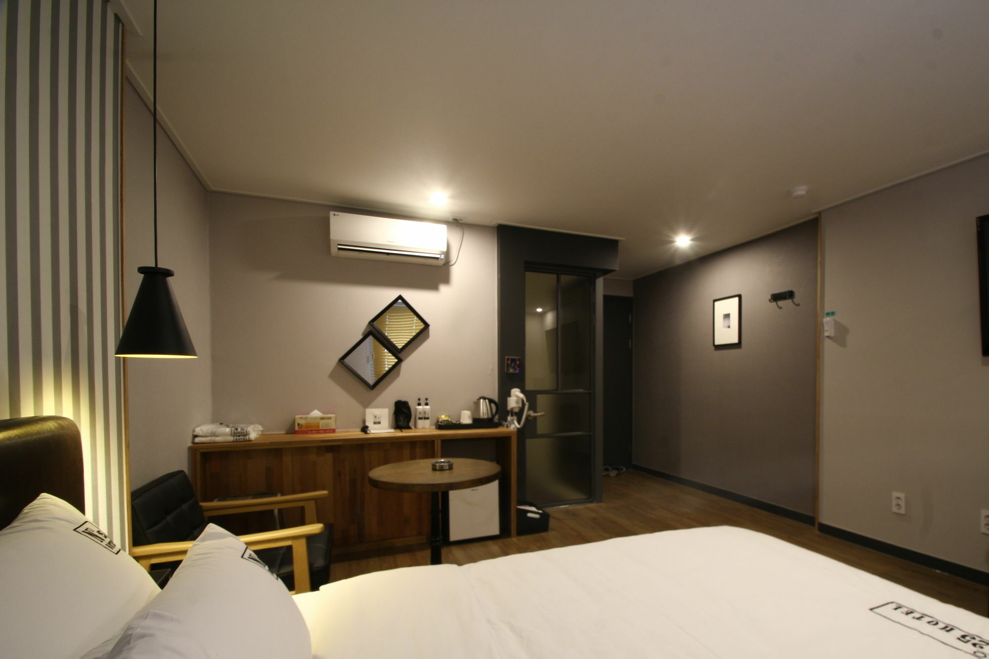 No.25 Hotel
