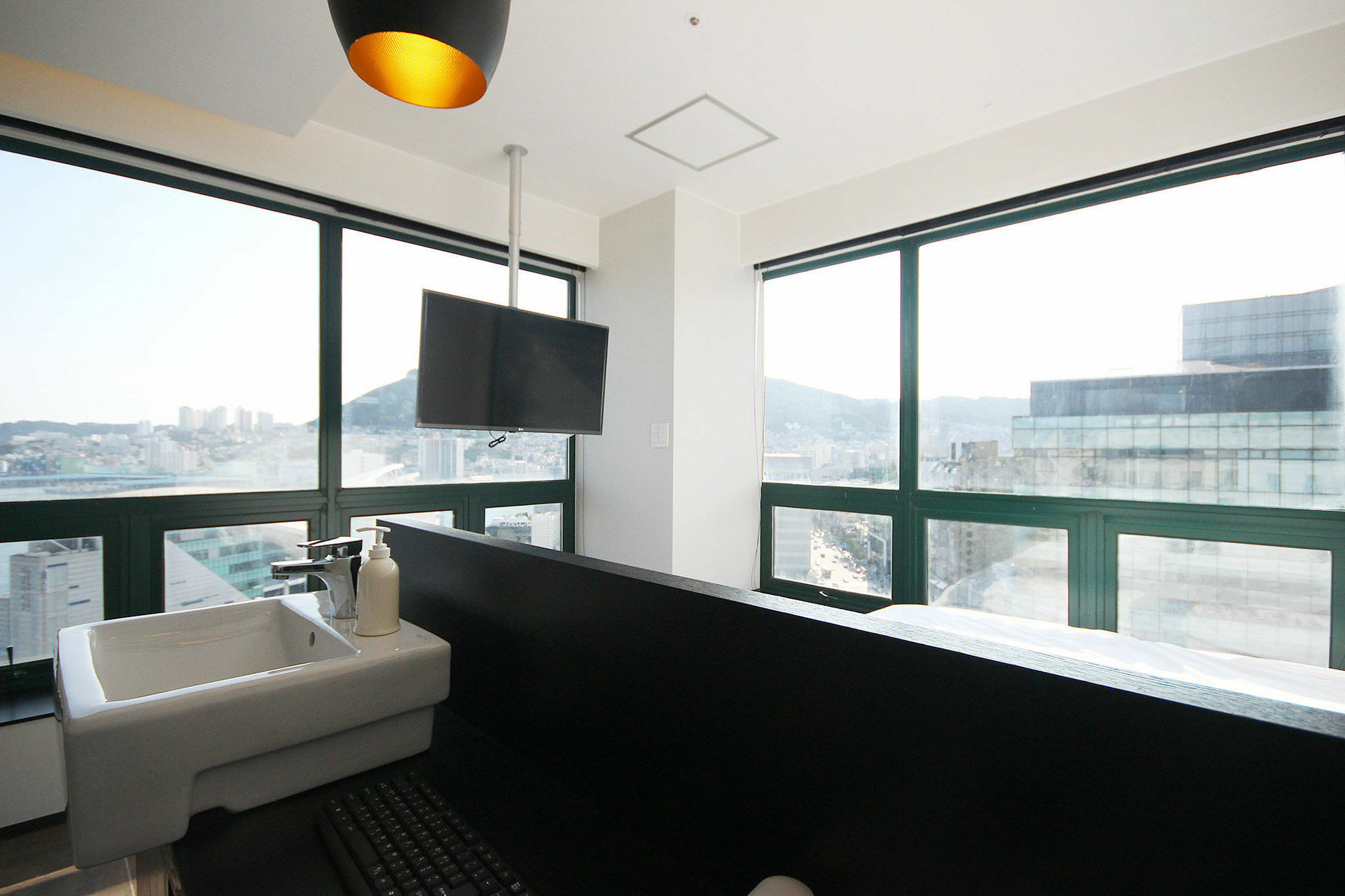 Mini Nampo Hotel 2*