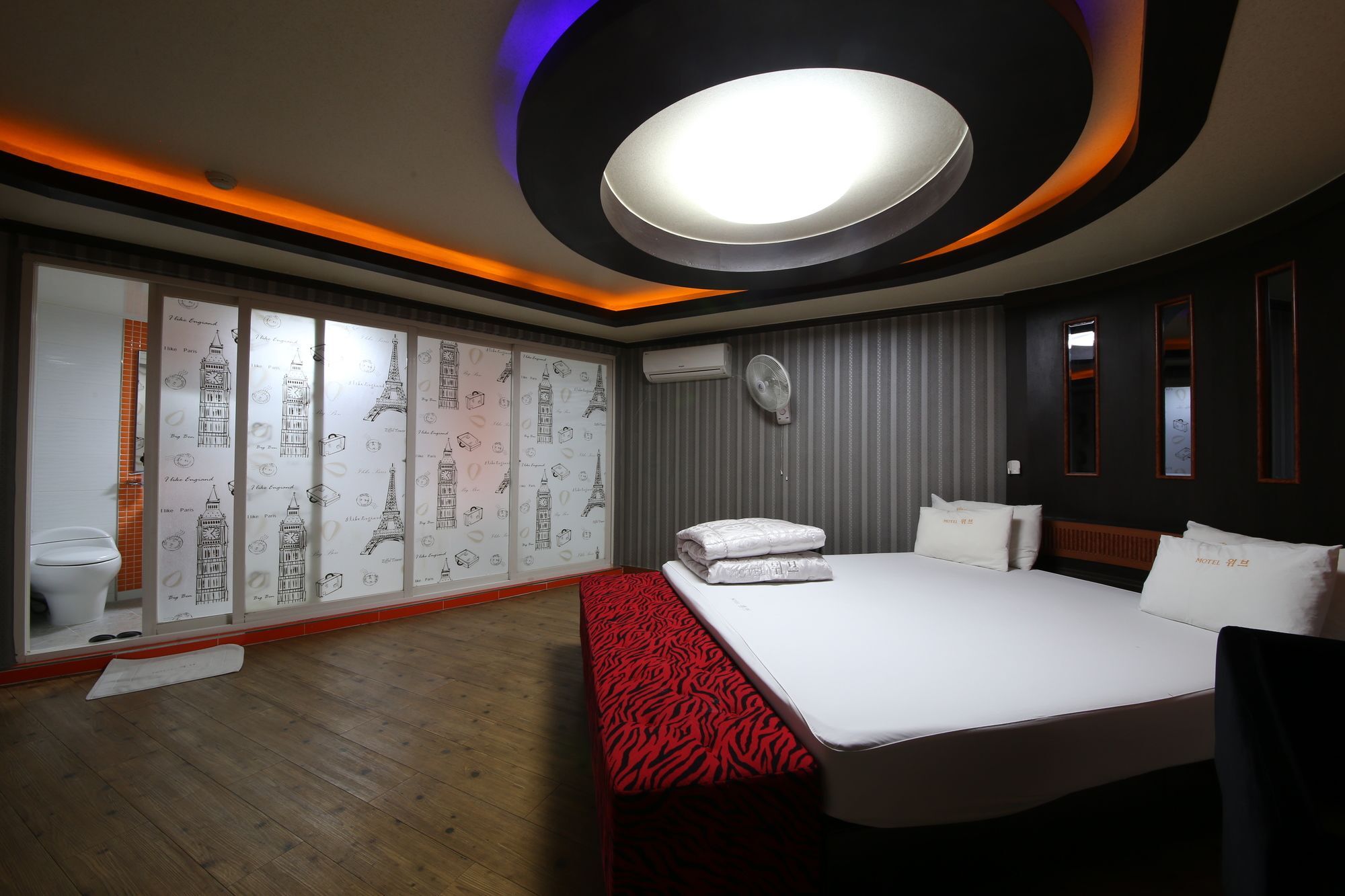 We've Hotel