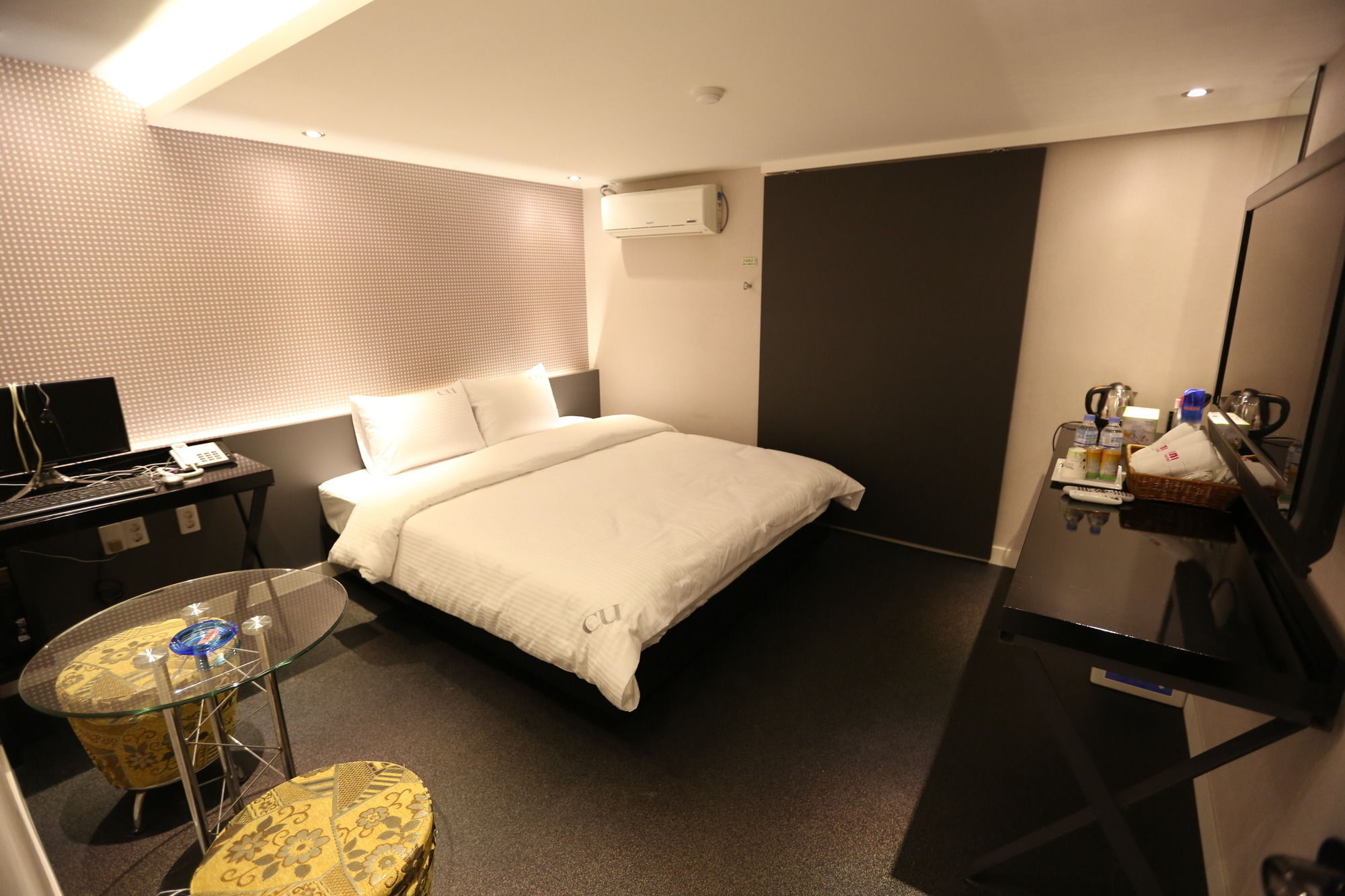 Cu Hotel