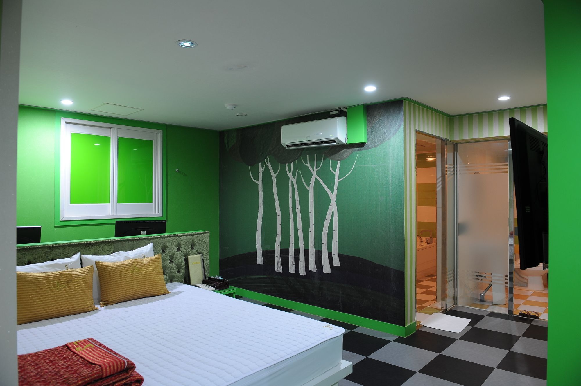 Kangseo S Motel 2*