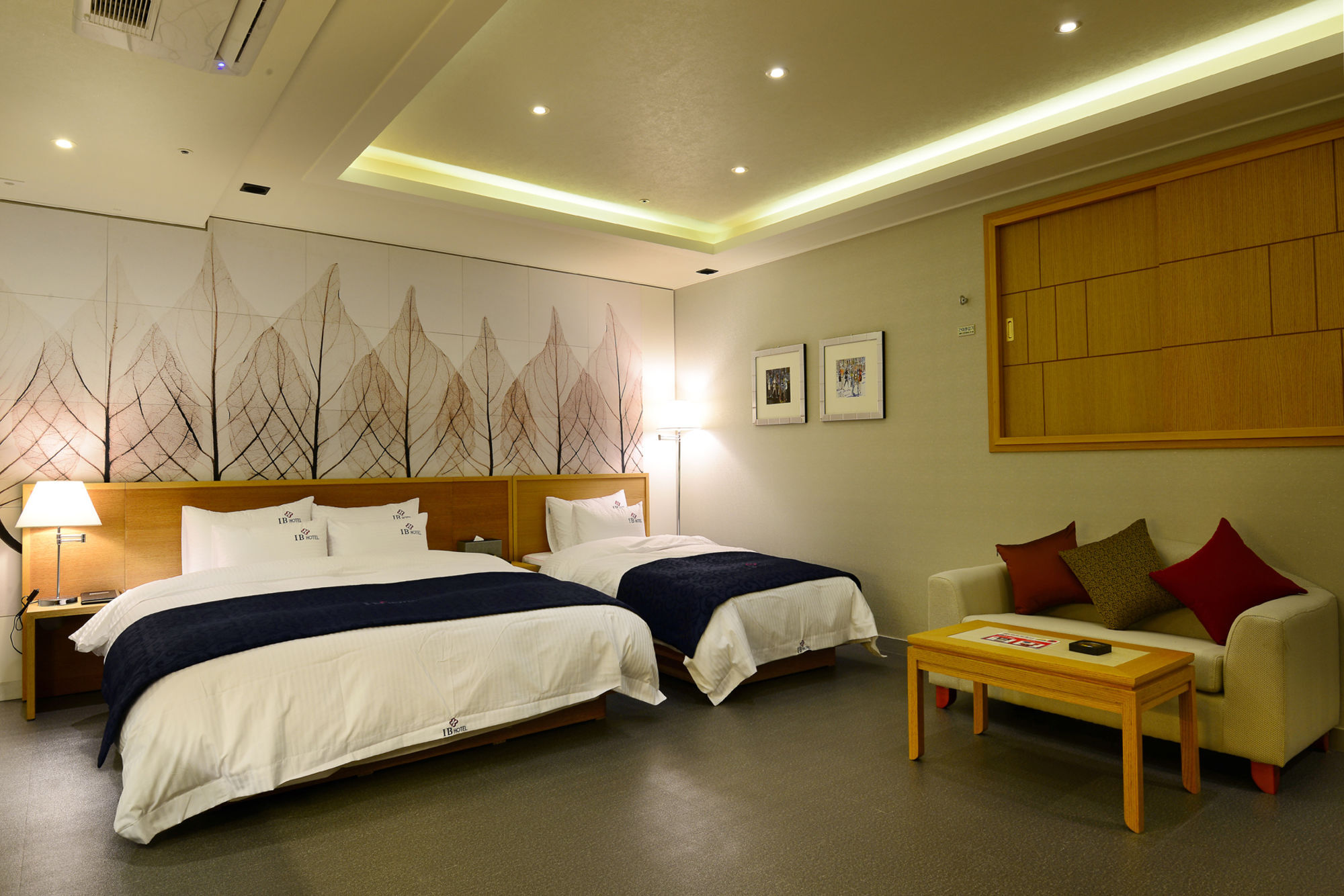 Ib Hotel