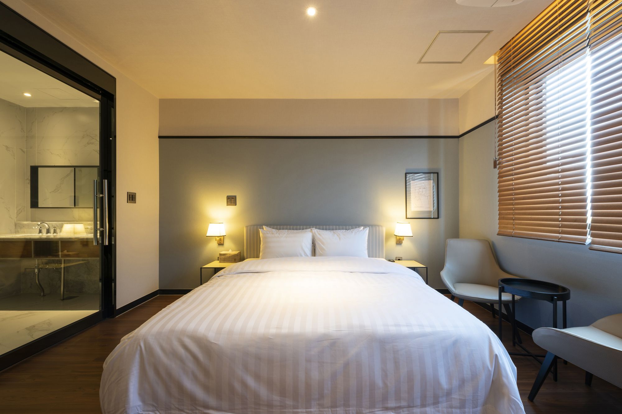 Brown-dot Shinho Hotel