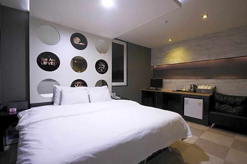 Motel Oz Oncheonjang