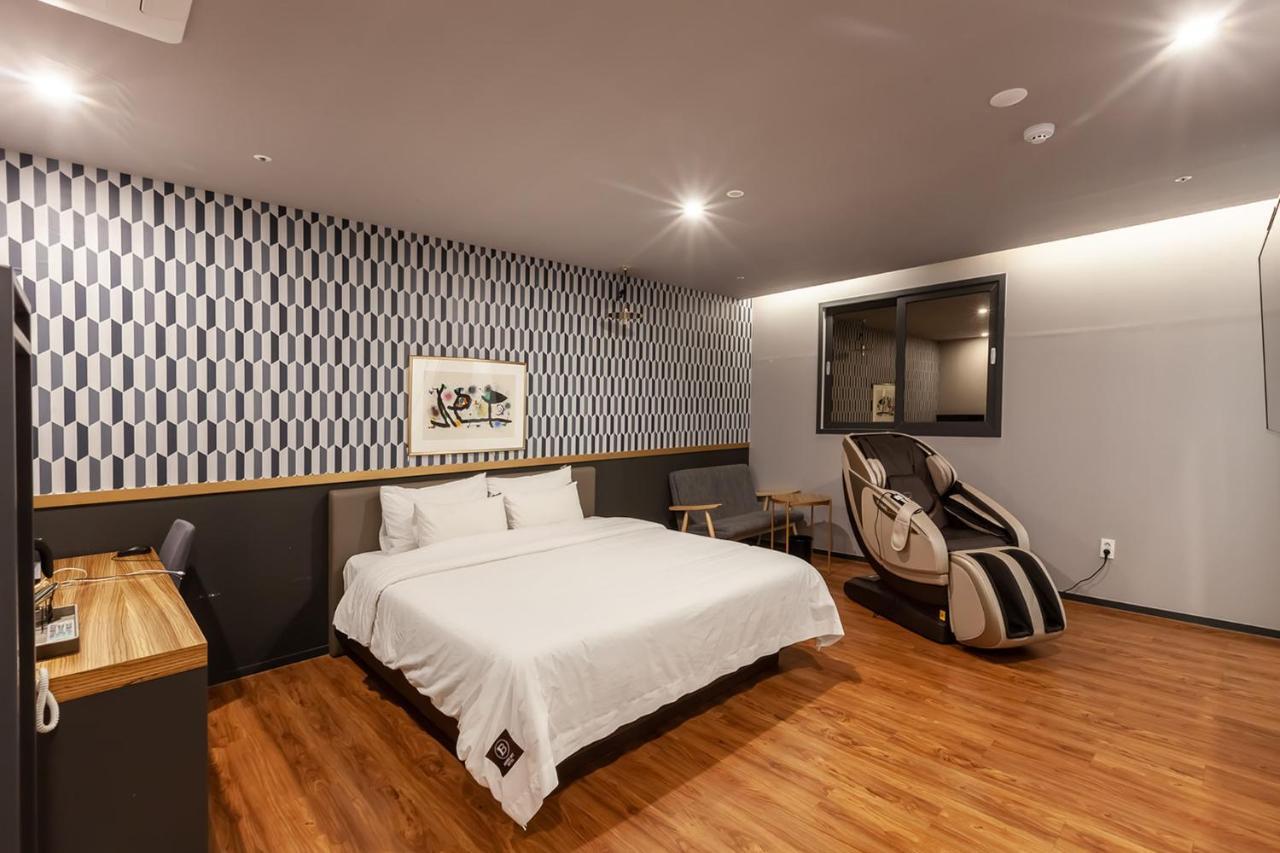 Seomyeon Brown-dot Gold Hotel 3*