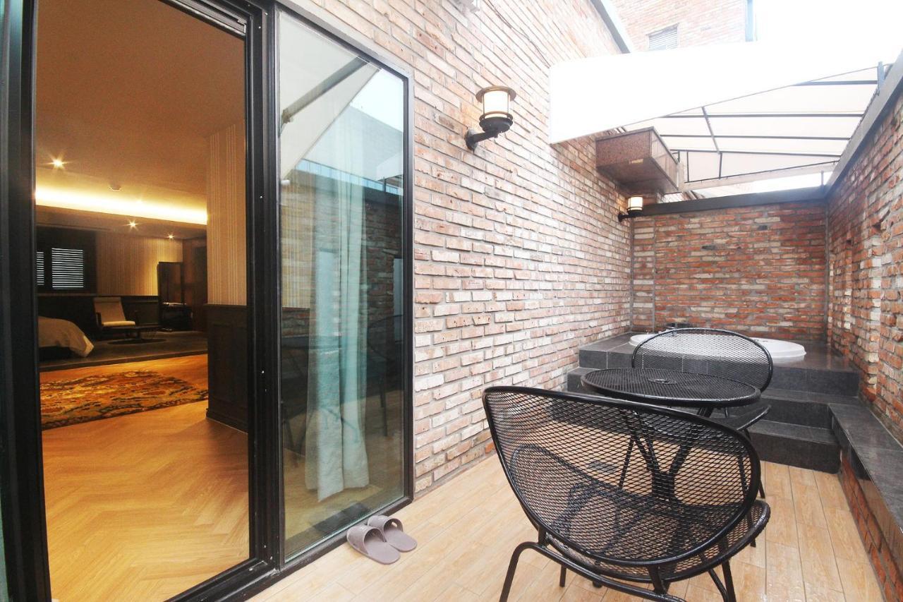 Brown Dot Seomyeon Hotel 2*