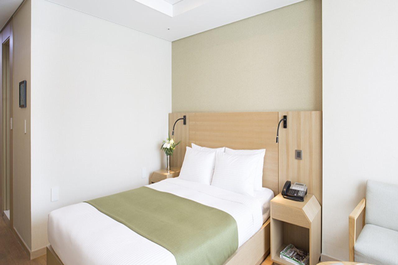 Hotel Crown Harbor Busan