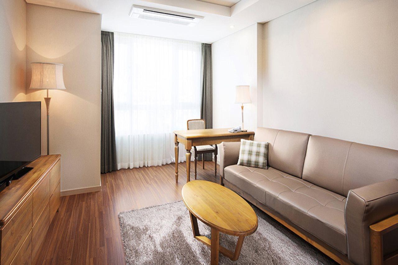 Crown Harbor Hotel 4*