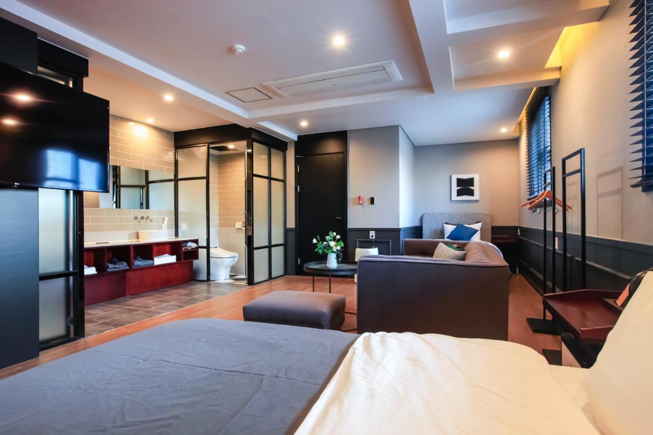 Brown-dot Yangjeong Hotel *