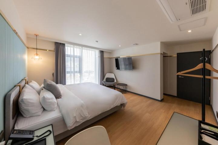 Khách sạn Brown Dot Nampo Jagalchi 3*