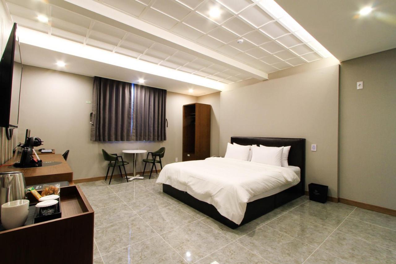 The King Hotel 2*