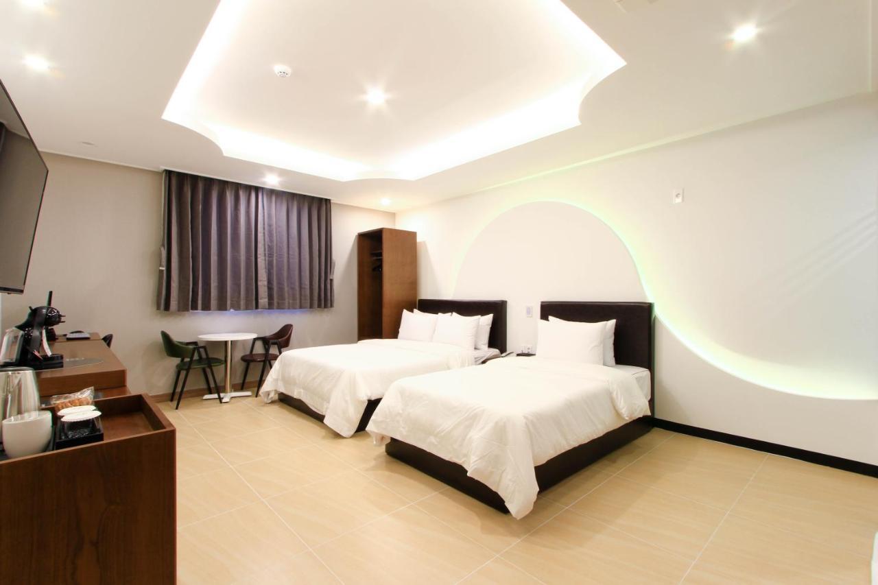 The King Hotel 2*