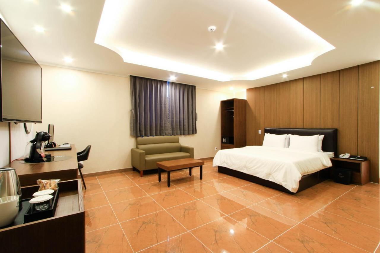 Hotel The King 2*
