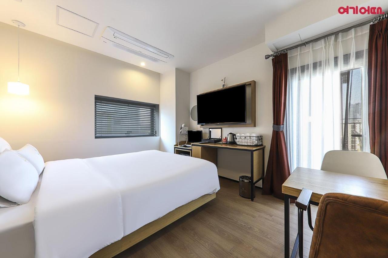 Khách sạn Gwanganri Oceanview 2*