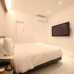 Busan Seomyeon Business Hotel J7