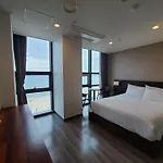 Ms Hotel