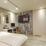 Cube Hotel