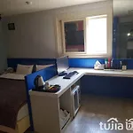 Cube Hotel
