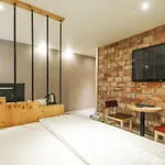 Cube Hotel
