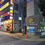Egg Motel
