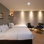 No. 25 Signature Hotel Daecheong