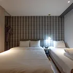 Hound Hotel Seomyeon-Beomcheon