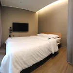 Elbon The Stay