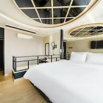 Jk Hotel