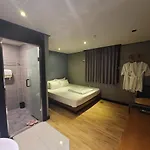 Nampo Foxy Hotel