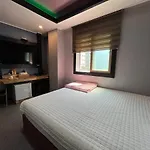 Maldives Hotel & Hostel