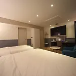 H Avenue Hotel Minam