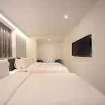 Busan Seomyeon Business Hotel J7