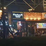Haeundai Beach 1 Cho