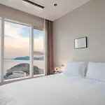 Le Collective Haeundae Paragraf