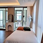 Elbon The Stay X Bona Travel